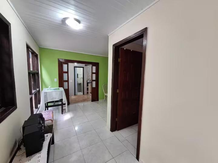 Casa Aconchegante Em Curitiba Hotel Exterior foto