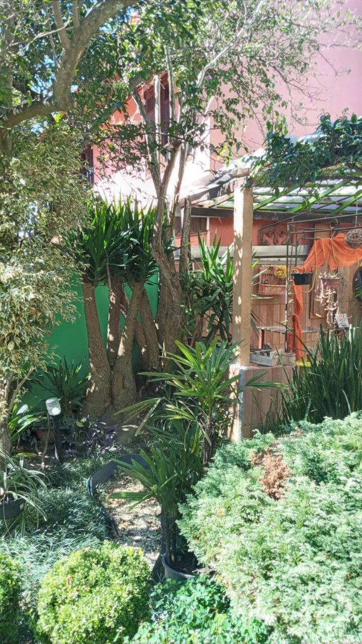 Casa Aconchegante Em Curitiba Hotel Exterior foto